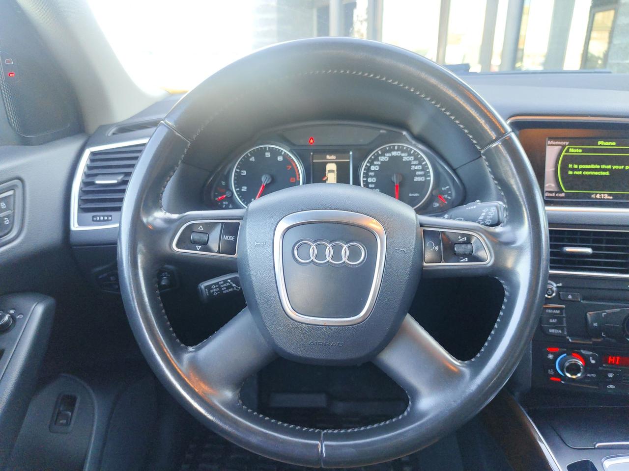 2011 Audi Q5 2.0L Premium Plus Photo