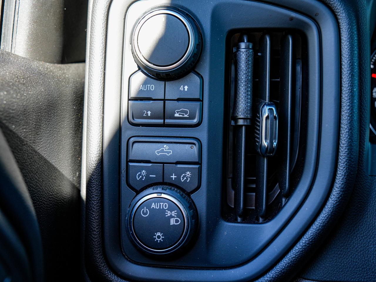 2025 Chevrolet Silverado 1500 Custom Photo