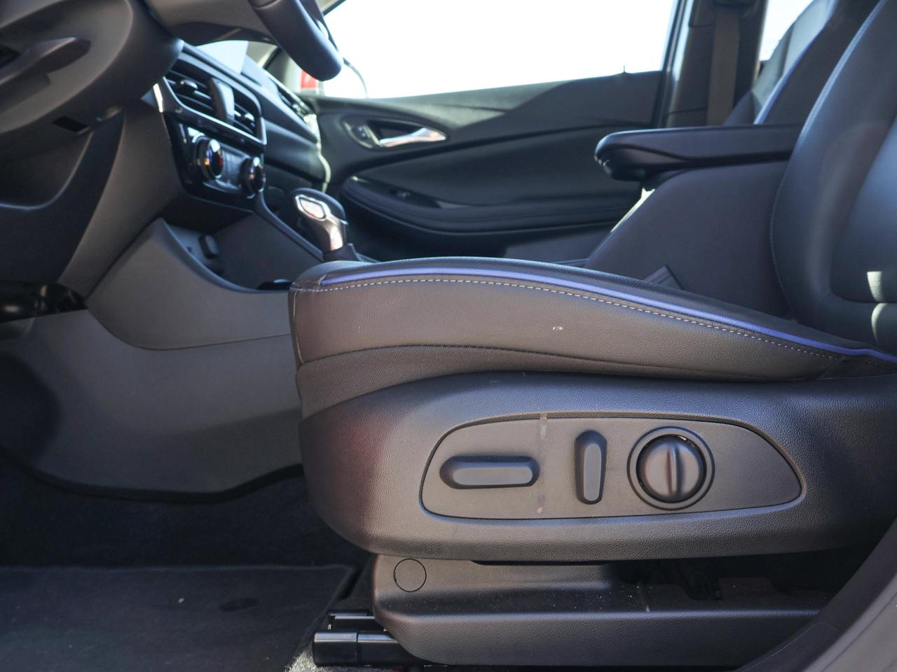 2026 Buick Encore GX Sport Touring Photo