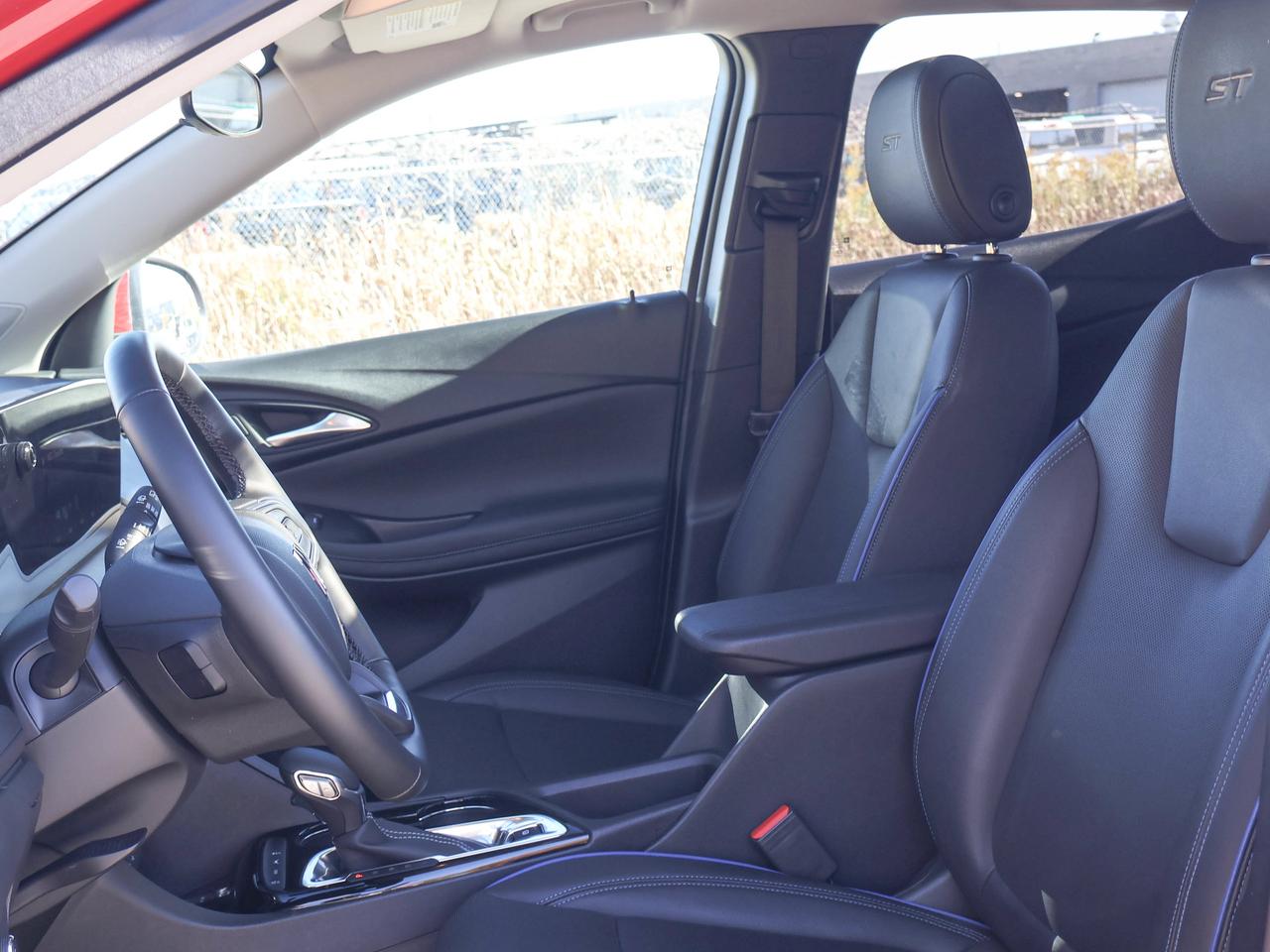 2026 Buick Encore GX Sport Touring Photo