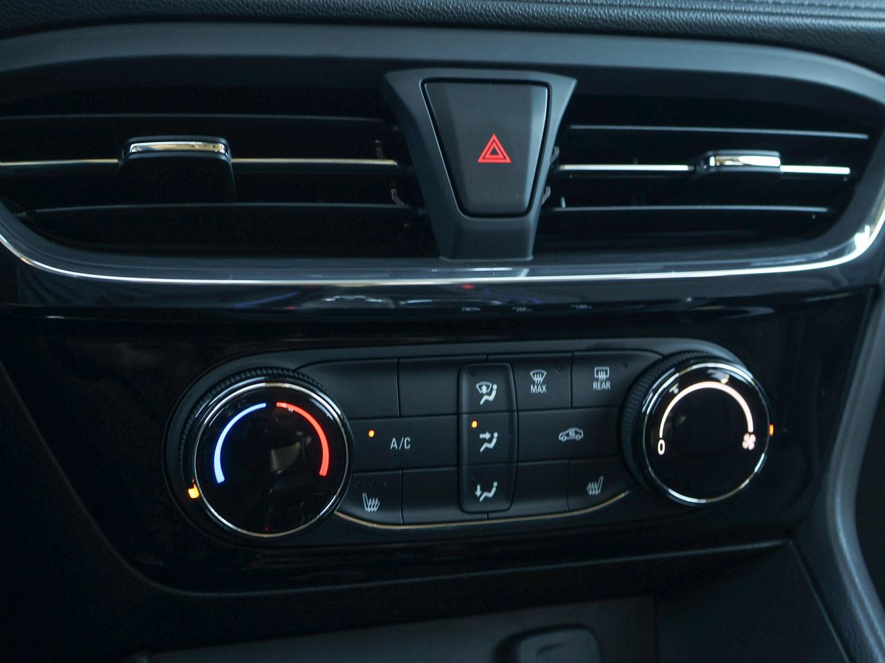 2026 Buick Encore GX Sport Touring Photo
