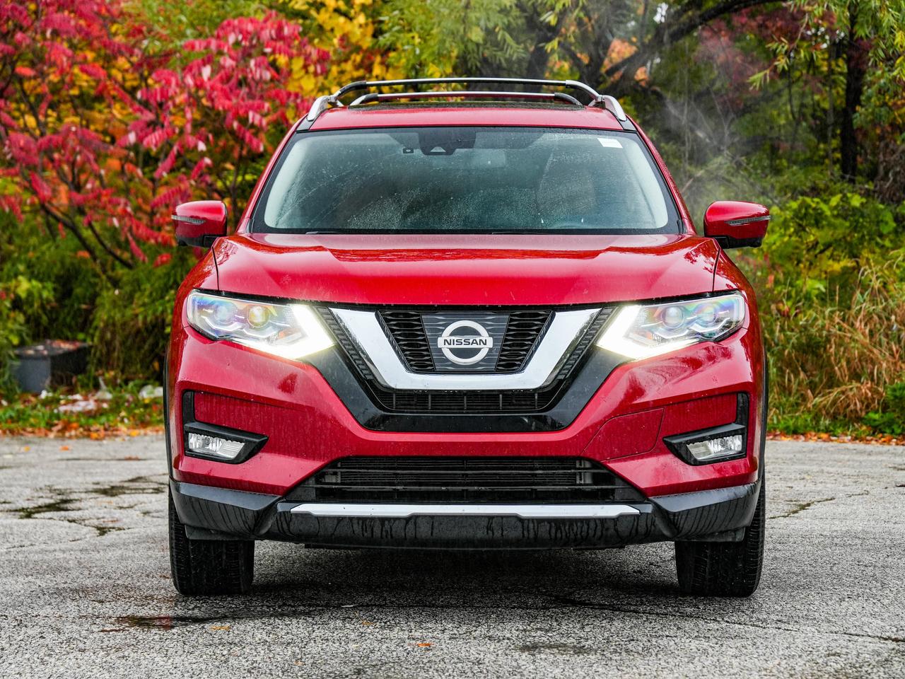 2017 Nissan Rogue SL Platinum Photo