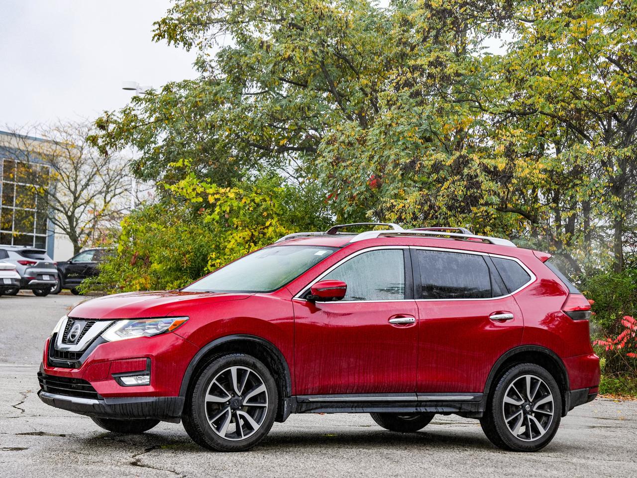 2017 Nissan Rogue SL Platinum Photo
