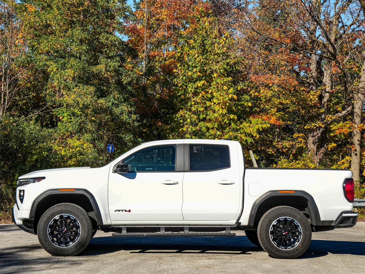 2026 GMC Canyon AT4 Photo