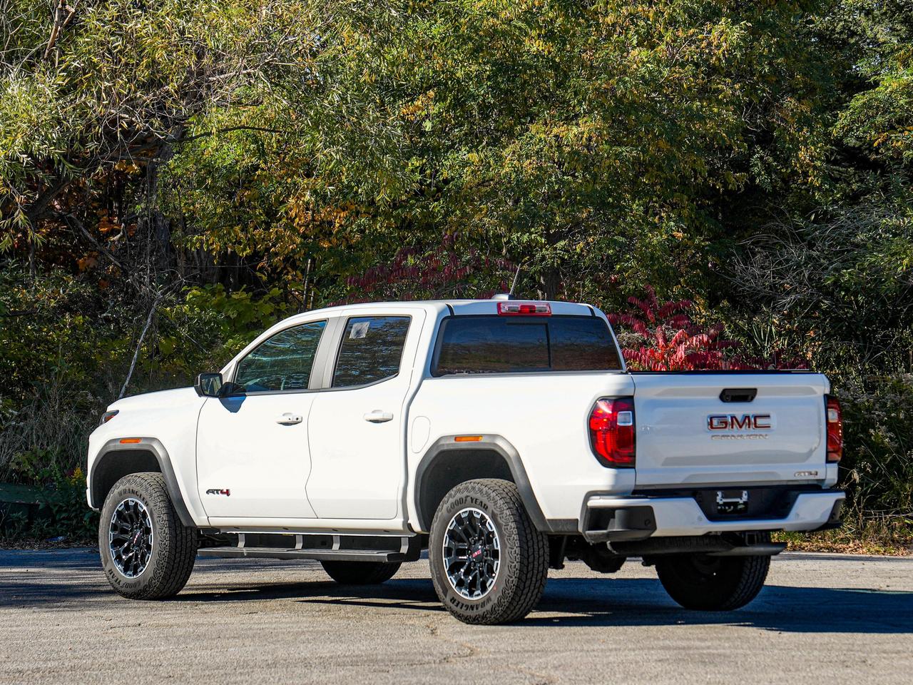 2026 GMC Canyon AT4 Photo