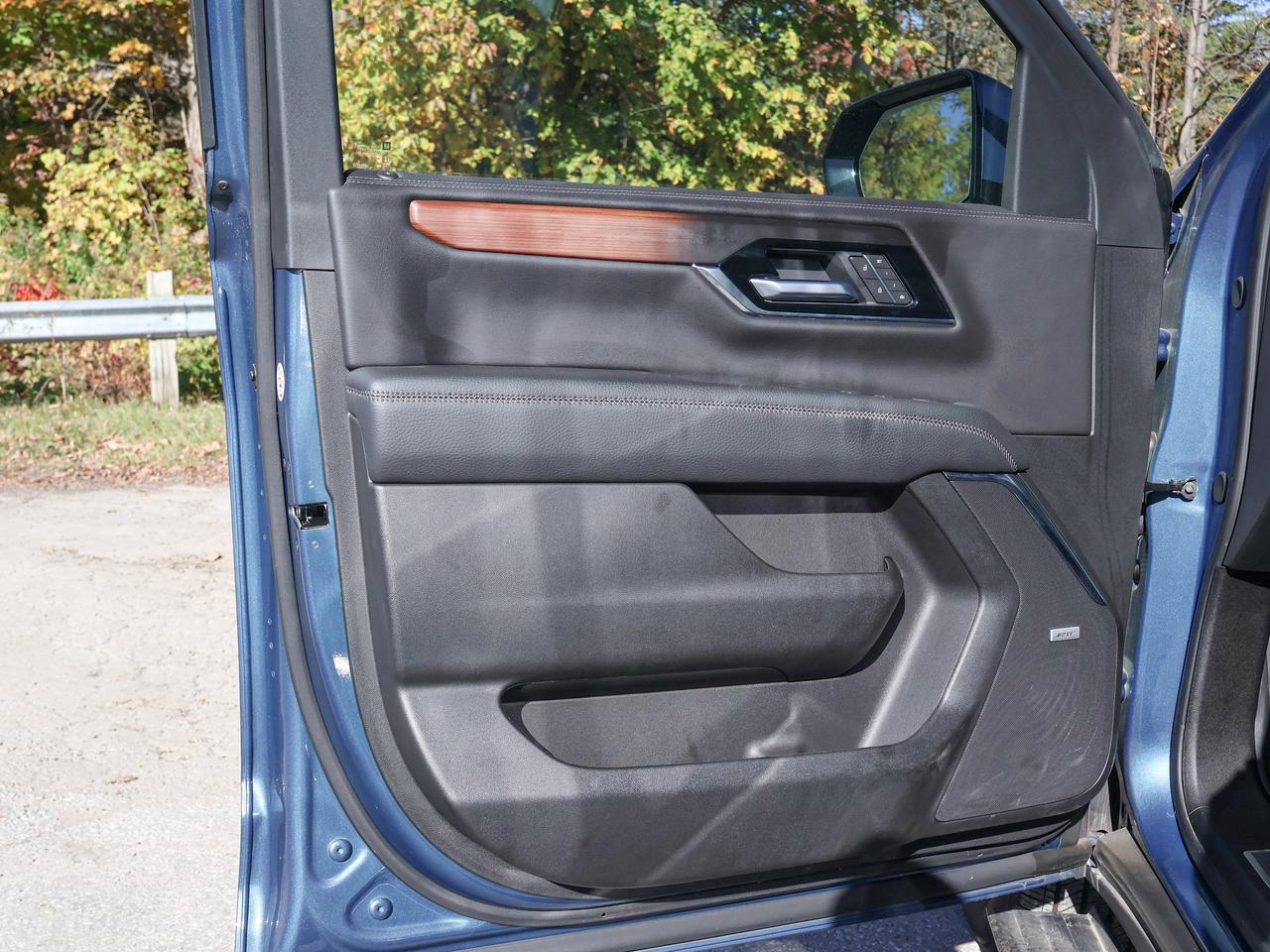 2025 GMC Yukon Denali Photo