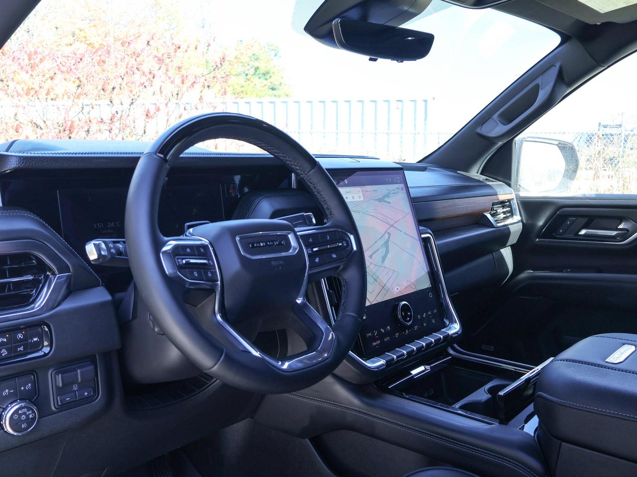 2025 GMC Yukon Denali Photo
