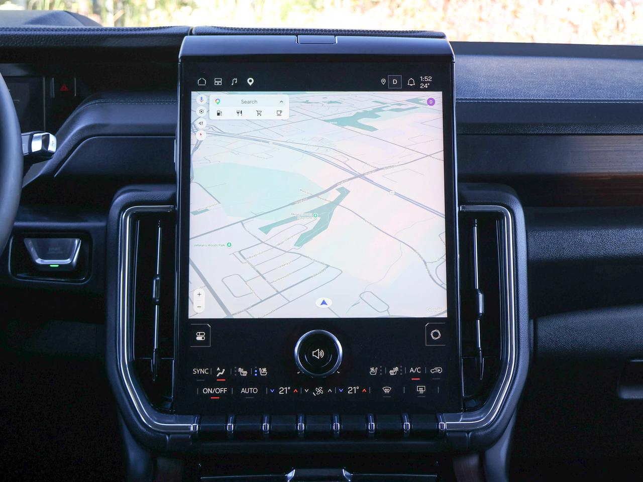 2025 GMC Yukon Denali Photo