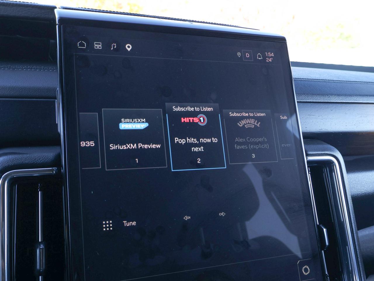 2025 GMC Yukon Denali Photo