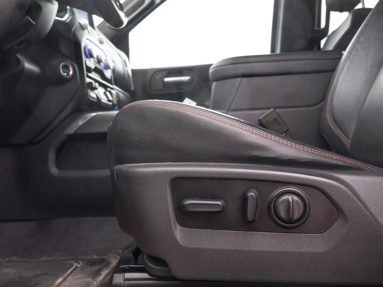 2021 GMC Sierra 1500 AT4 Photo