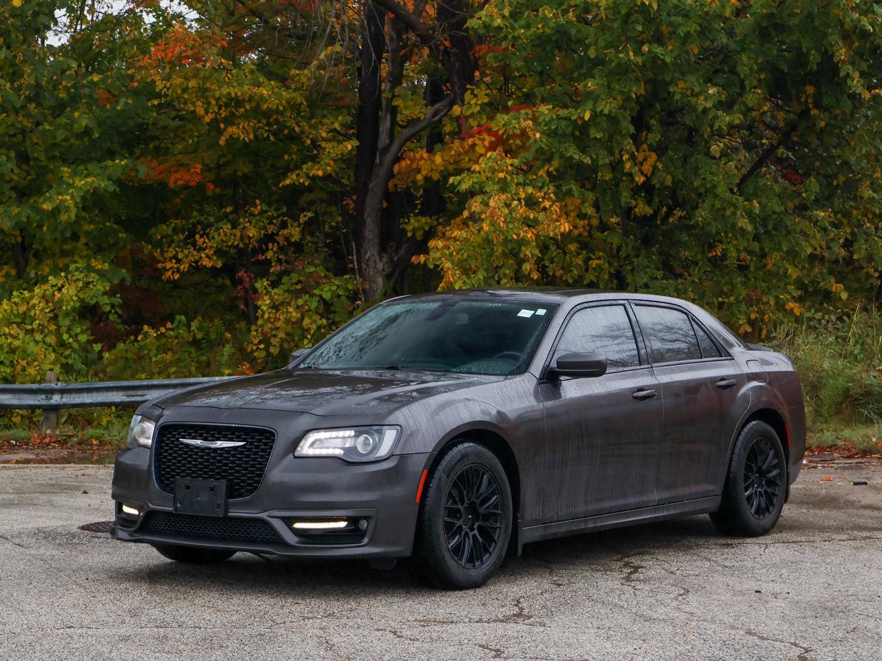 2017 Chrysler 300 300S Photo