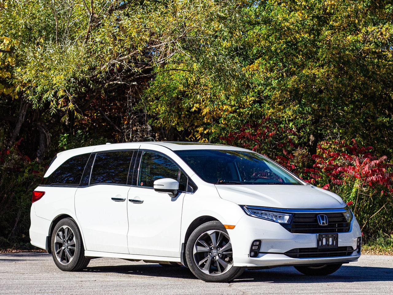 2022 Honda Odyssey Touring Photo1