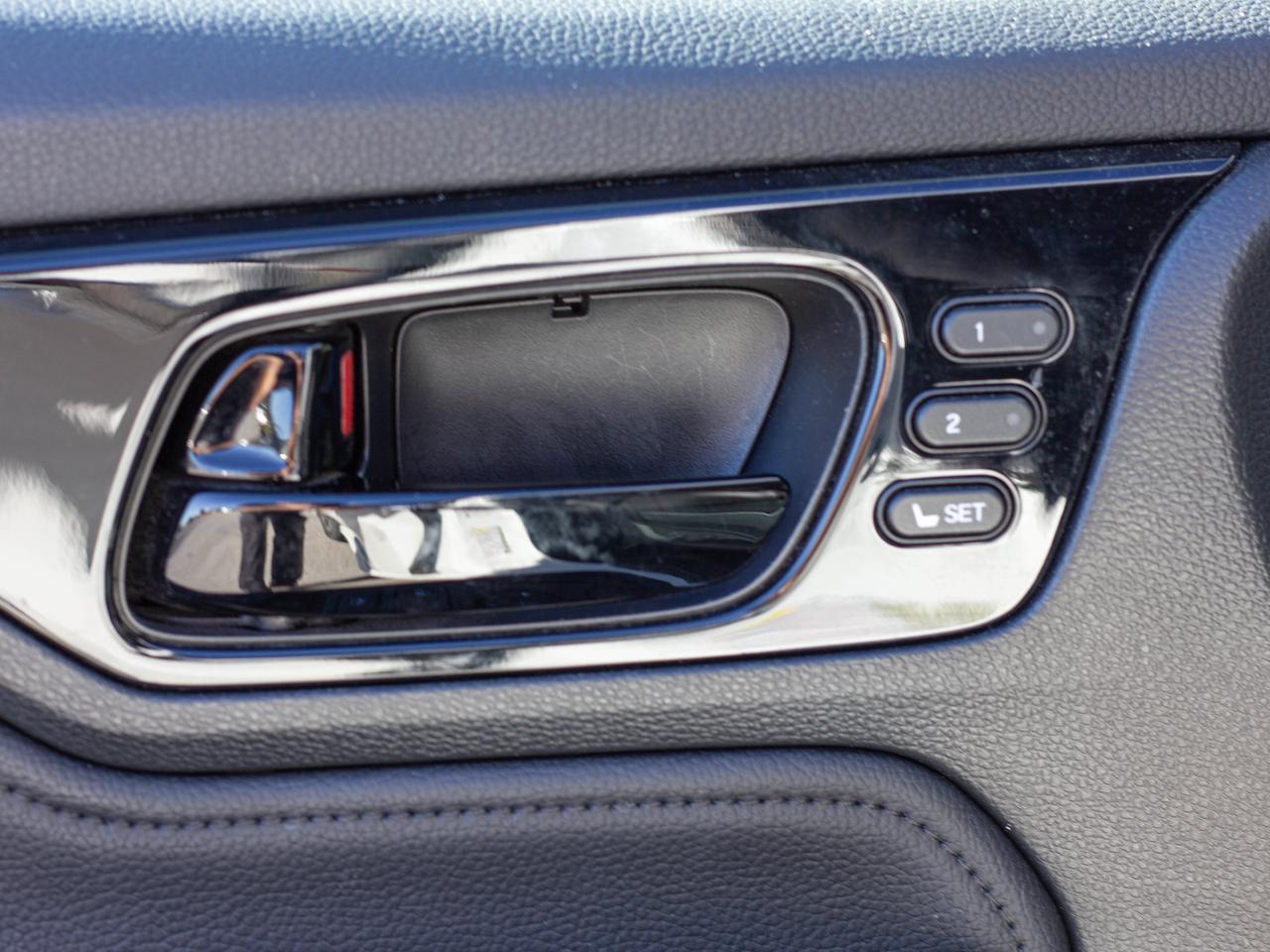 2022 Honda Odyssey Touring Photo