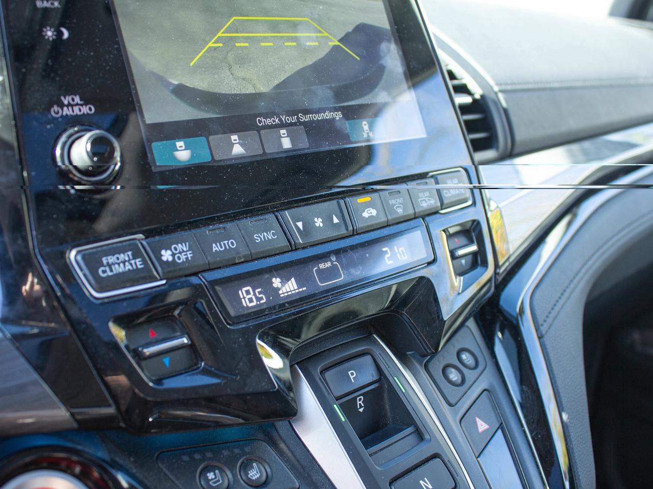 2022 Honda Odyssey Touring Photo