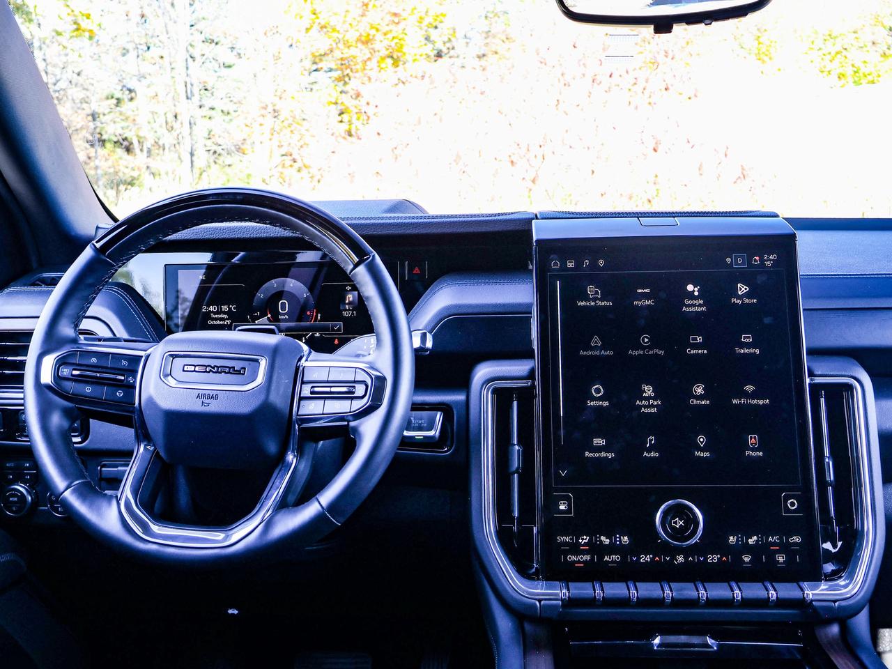 2025 GMC Yukon Denali Photo