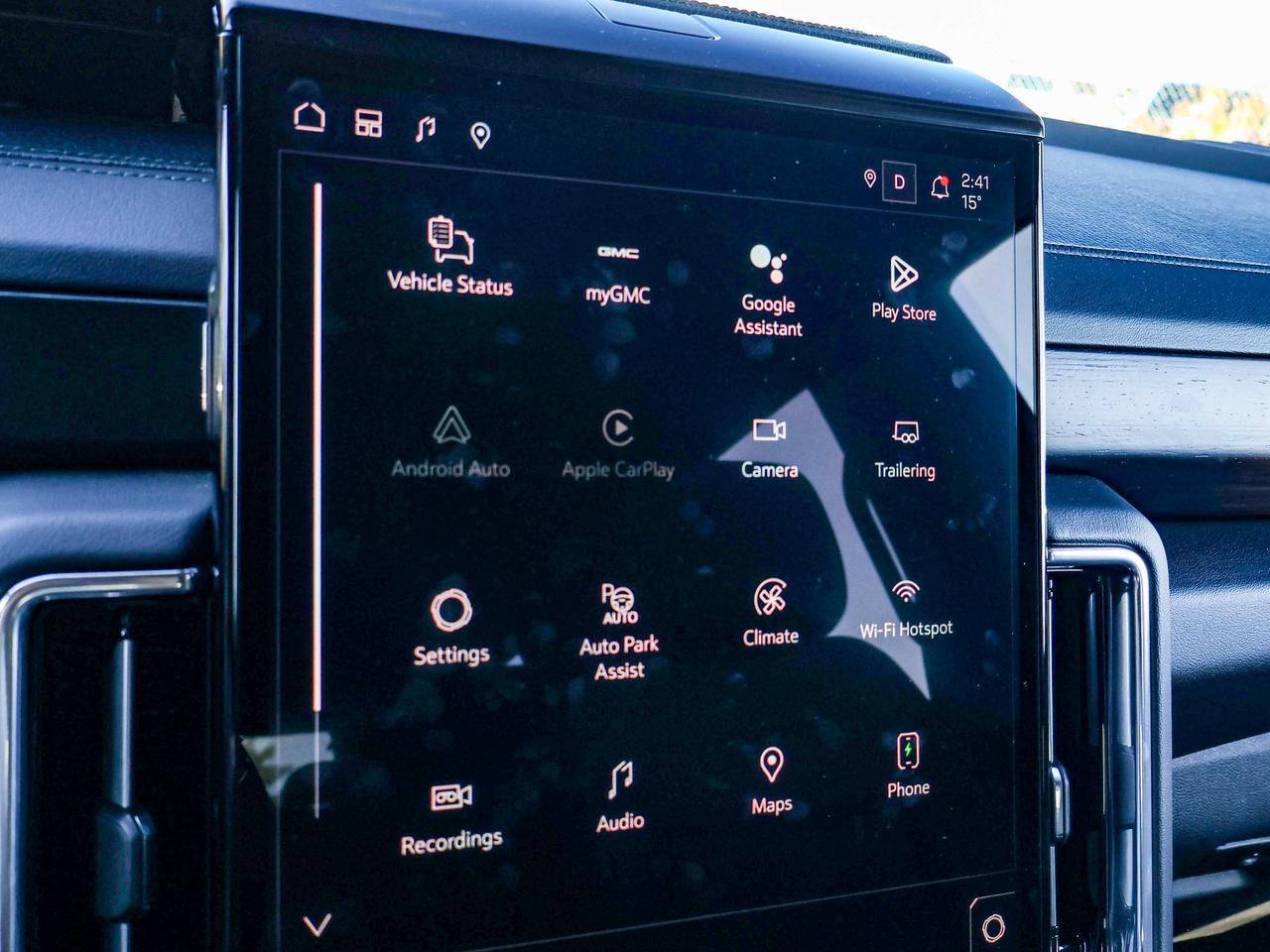 2025 GMC Yukon Denali Photo