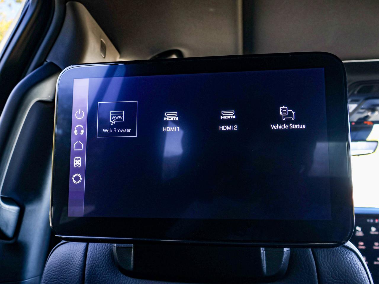 2025 GMC Yukon Denali Photo