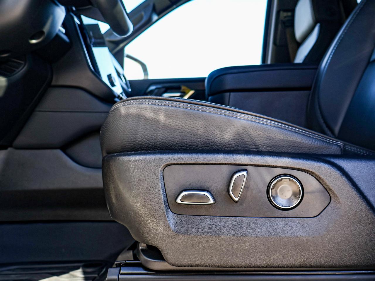 2025 GMC Yukon Denali Photo