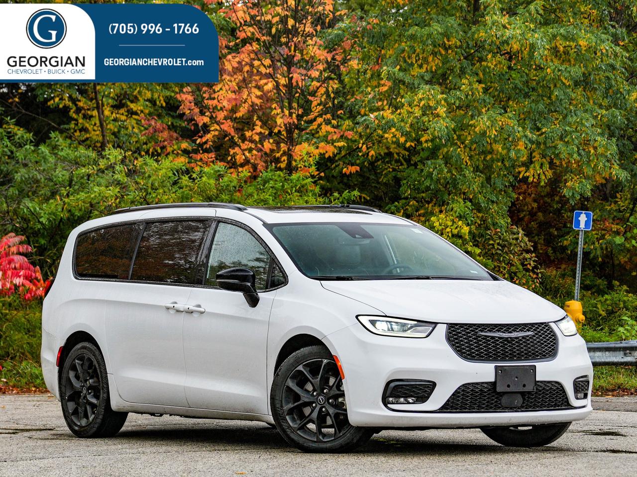 2025 Chrysler Pacifica Limited Photo