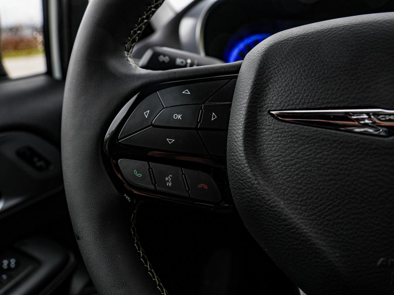 2025 Chrysler Pacifica Limited Photo