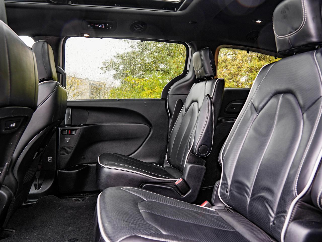 2025 Chrysler Pacifica Limited Photo