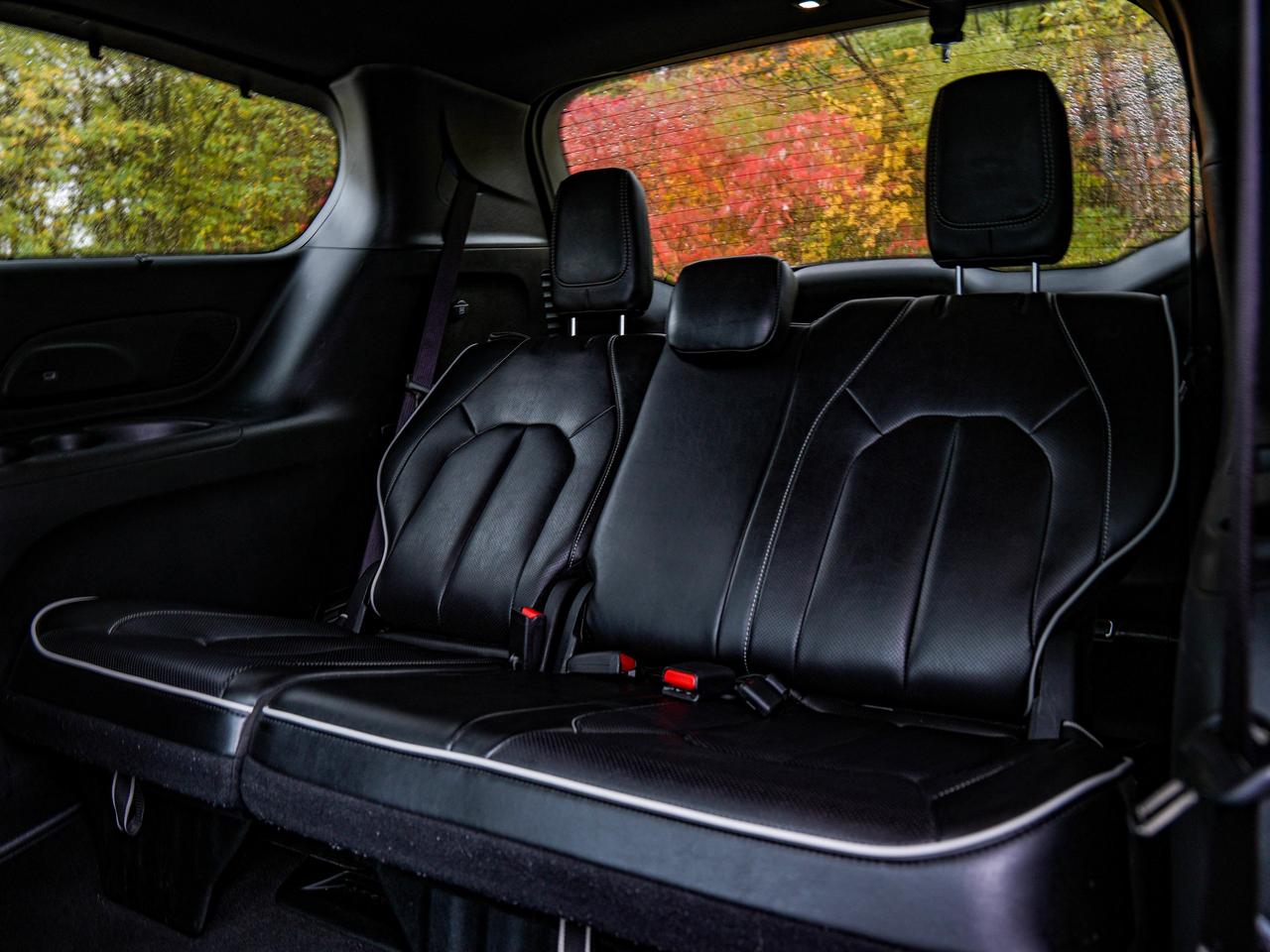 2025 Chrysler Pacifica Limited Photo