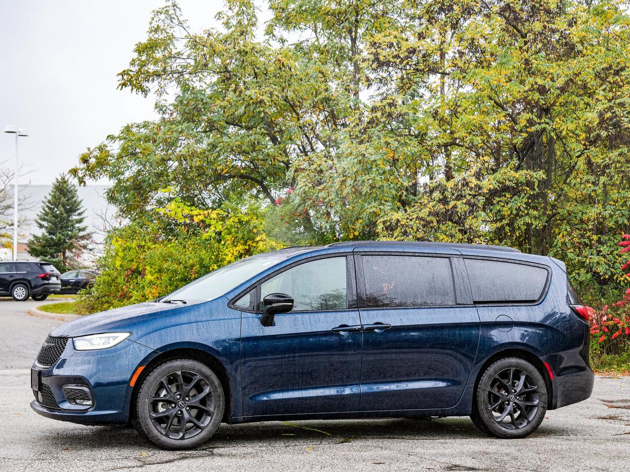 2025 Chrysler Pacifica Limited Photo