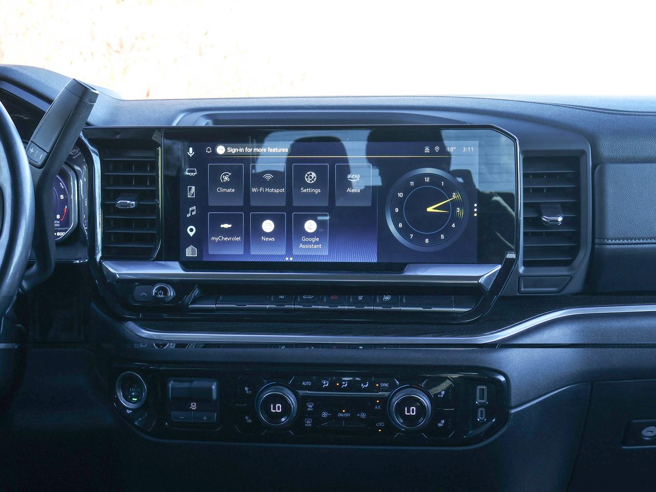 2025 Chevrolet SILVERADO 2500HD LT Photo