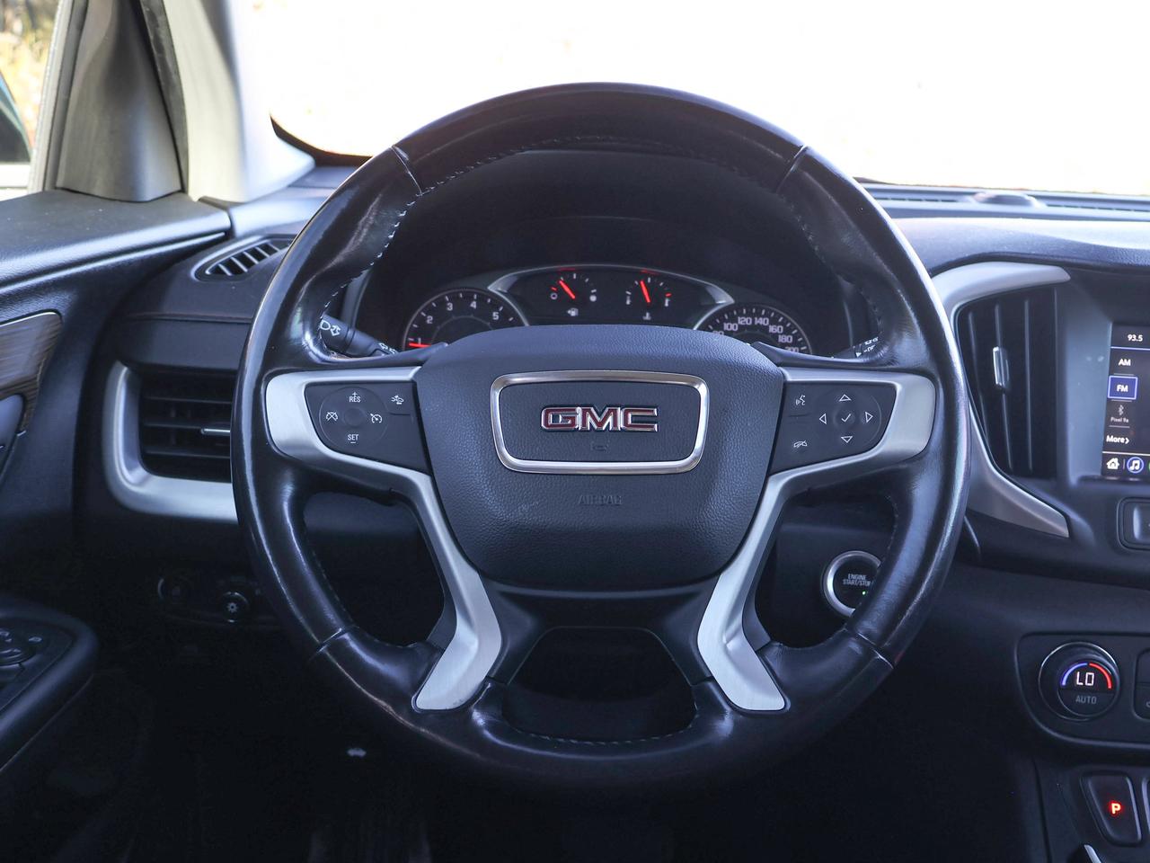 2020 GMC Terrain SLE Photo