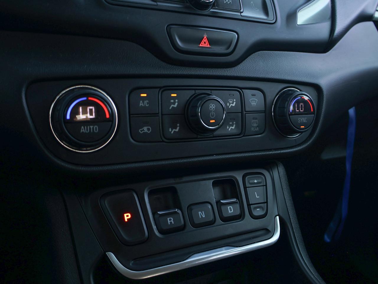 2020 GMC Terrain SLE Photo