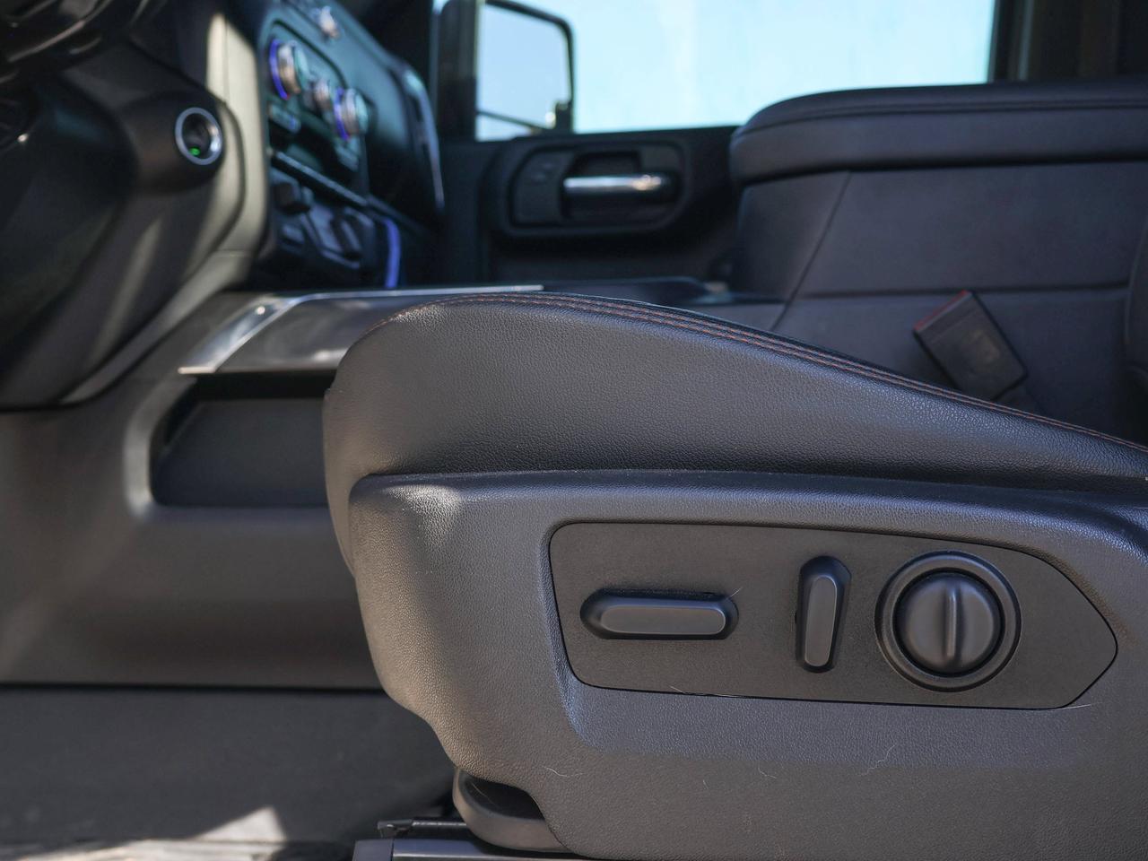 2022 GMC SIERRA 2500HD AT4 Photo