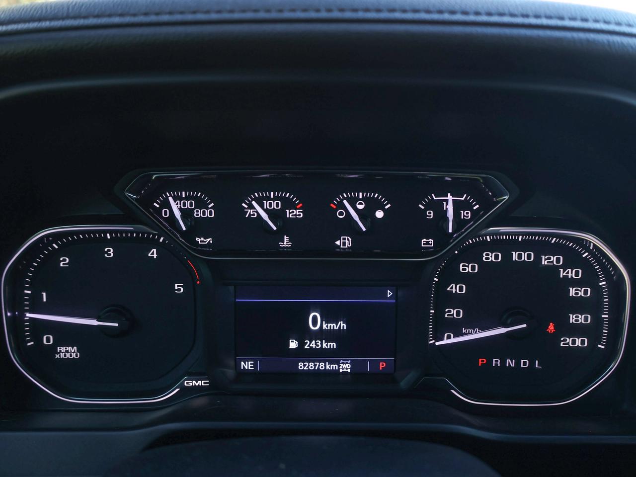 2022 GMC SIERRA 2500HD AT4 Photo