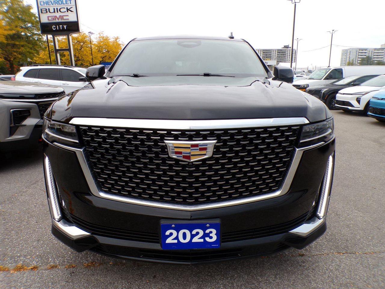 2023 Cadillac Escalade LUXURY Photo