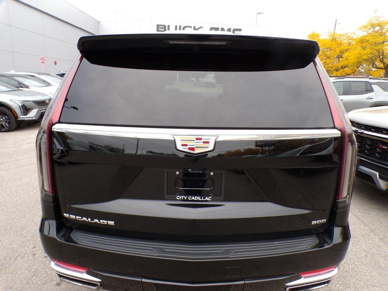 2023 Cadillac Escalade LUXURY Photo