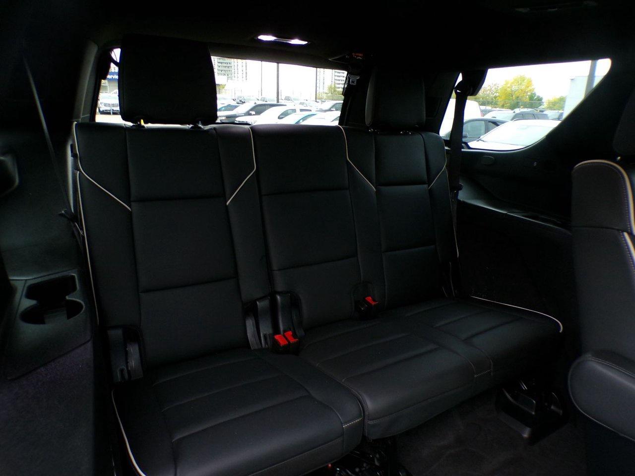 2023 Cadillac Escalade LUXURY Photo