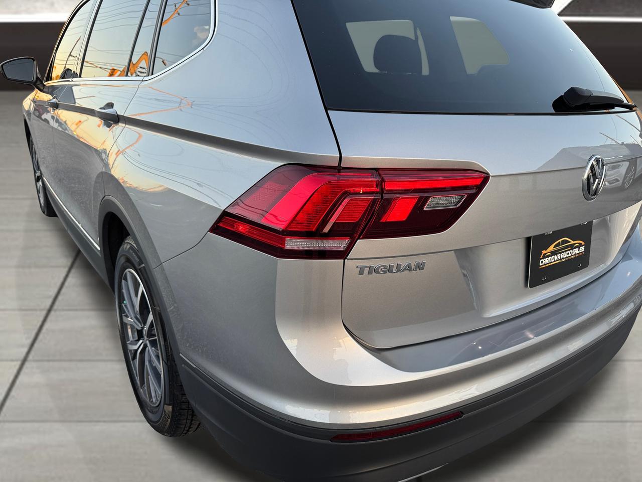 2019 Volkswagen Tiguan Comfortline 4MOTION+CLEAN CARFAX+PANO ROOF Photo