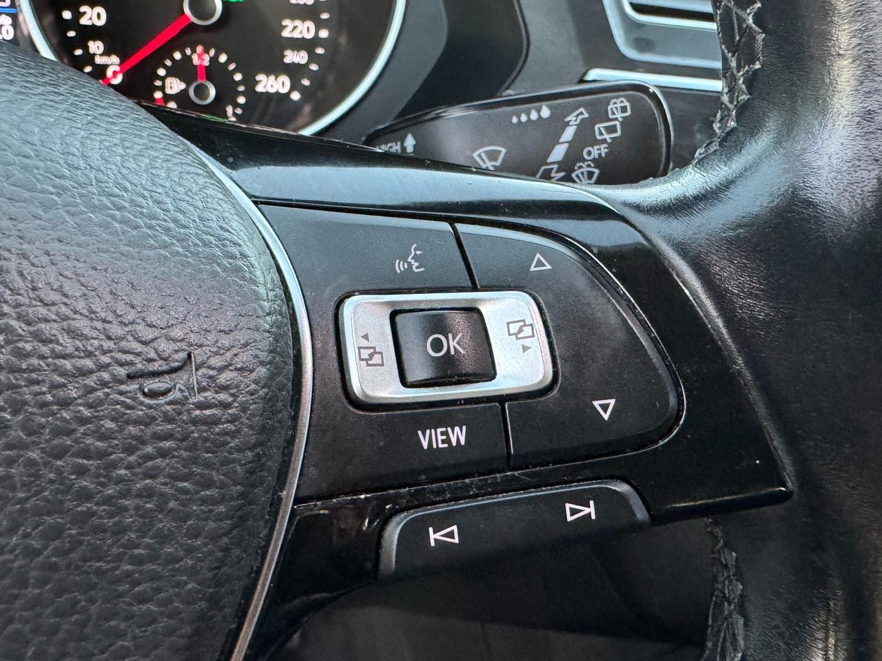2019 Volkswagen Tiguan Comfortline 4MOTION+CLEAN CARFAX+PANO ROOF Photo