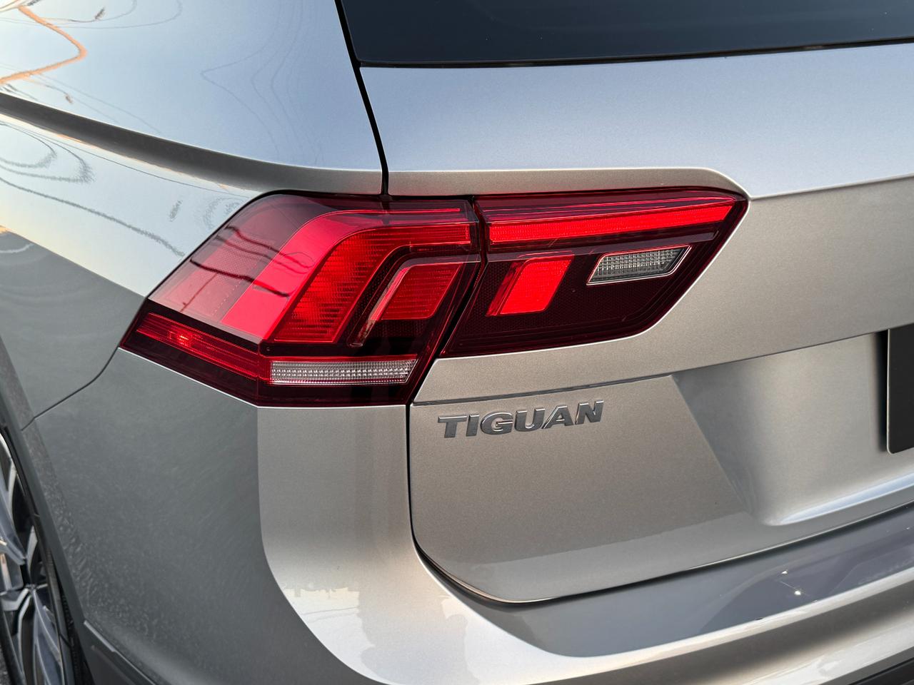 2019 Volkswagen Tiguan Comfortline 4MOTION+CLEAN CARFAX+PANO ROOF Photo