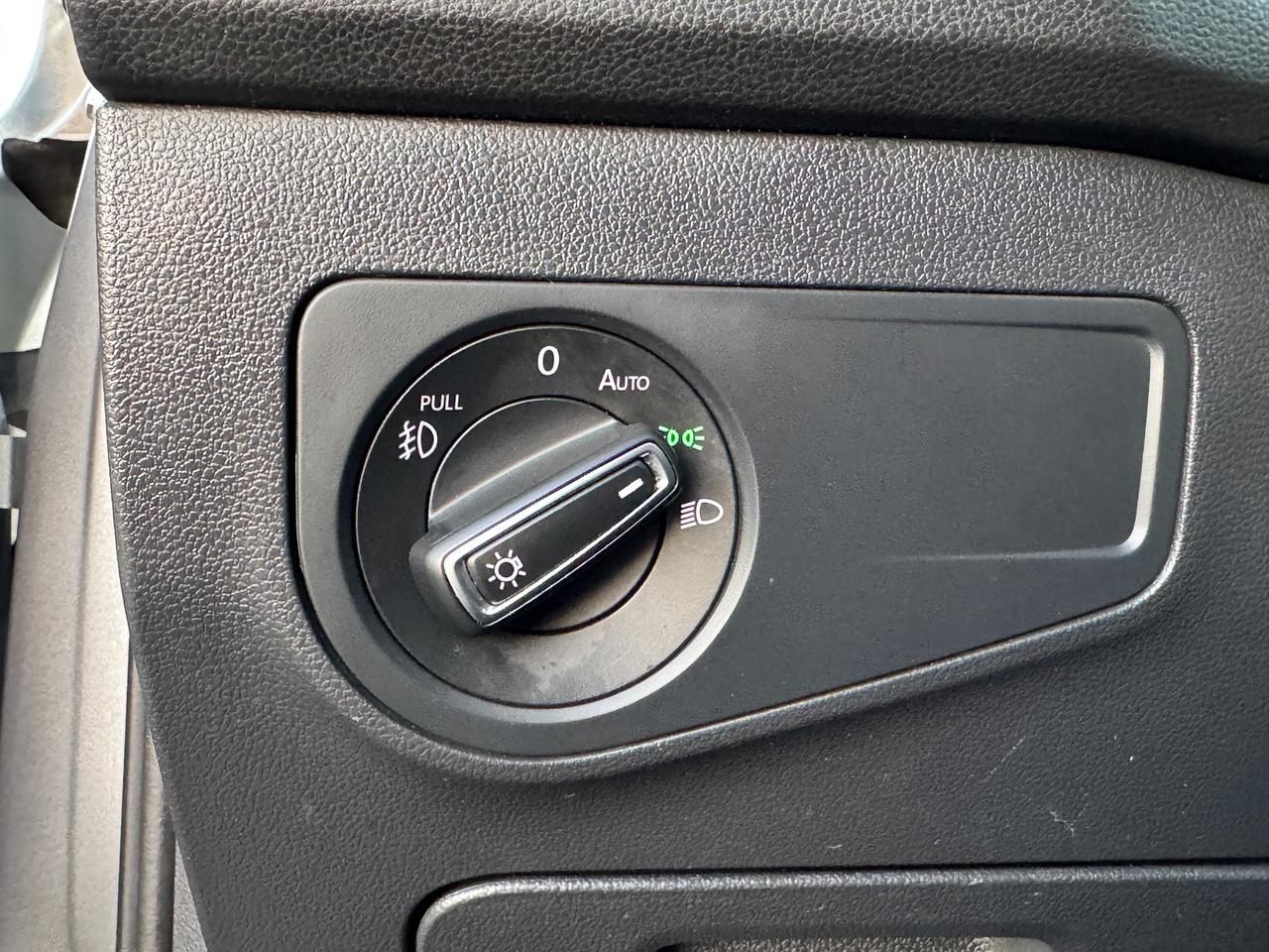 2019 Volkswagen Tiguan Comfortline 4MOTION+CLEAN CARFAX+PANO ROOF Photo