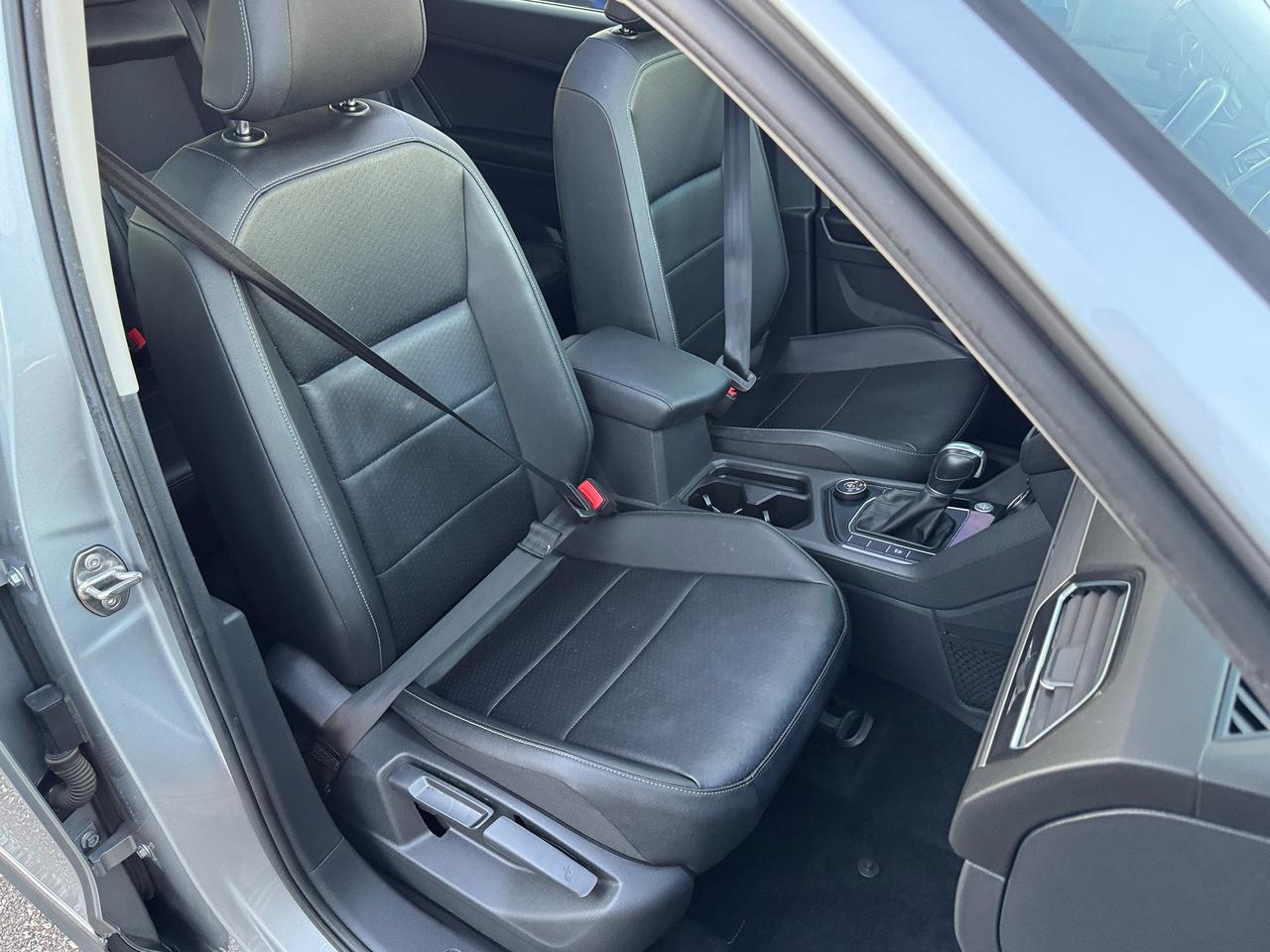 2019 Volkswagen Tiguan Comfortline 4MOTION+CLEAN CARFAX+PANO ROOF Photo