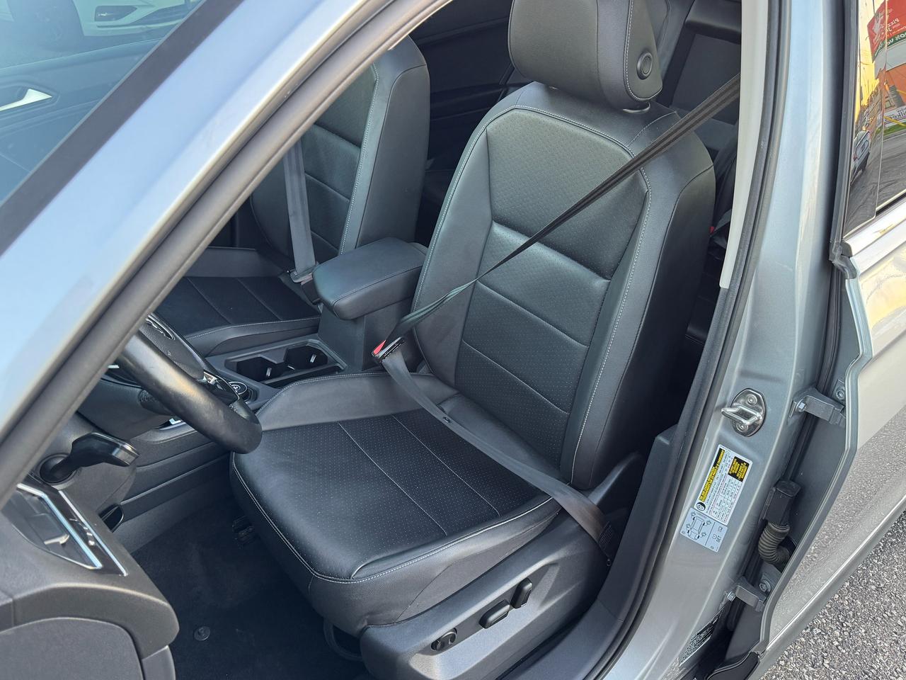 2019 Volkswagen Tiguan Comfortline 4MOTION+CLEAN CARFAX+PANO ROOF Photo