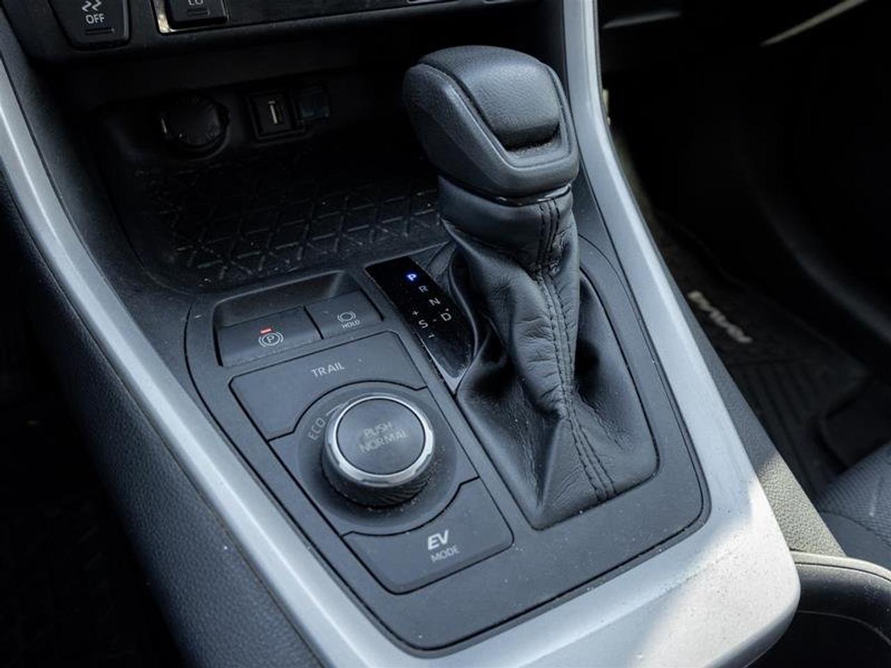 2022 Toyota RAV4 Hybrid LE AWD Backup Cam | Heated Seats | Adaptive Cruise | LE Photo