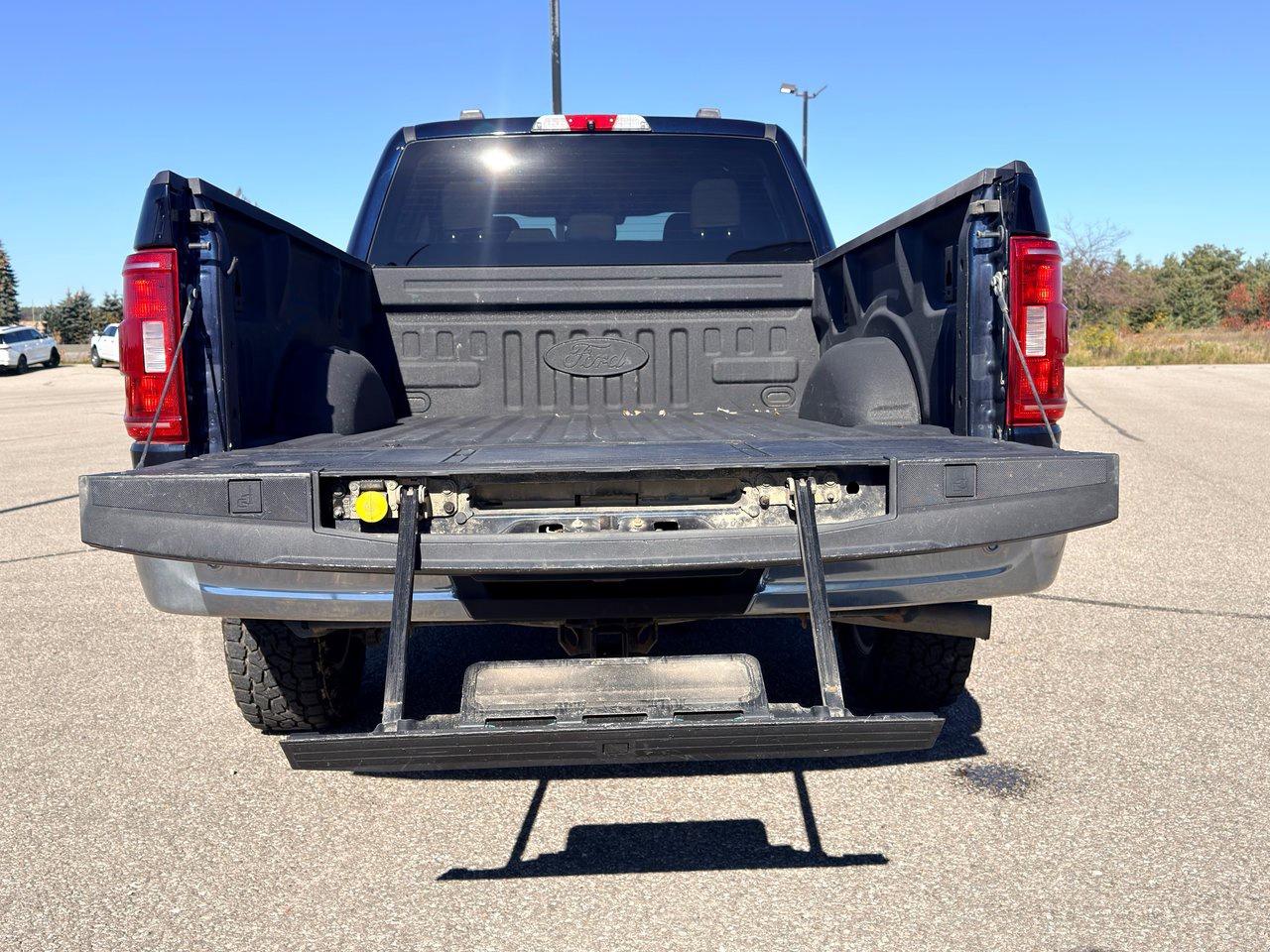 2022 Ford F-150 XL Photo