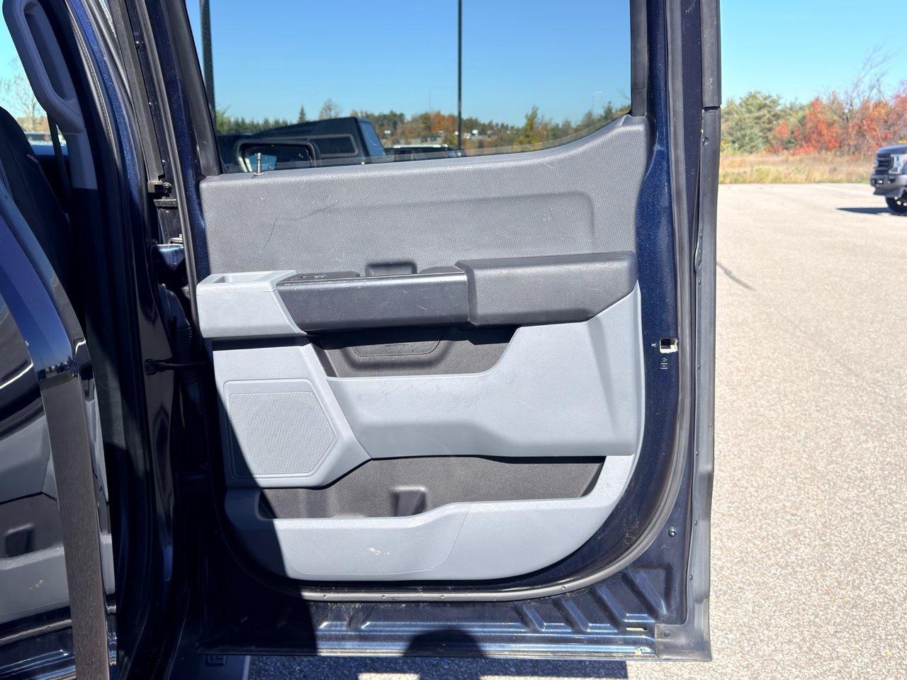 2022 Ford F-150 XL Photo