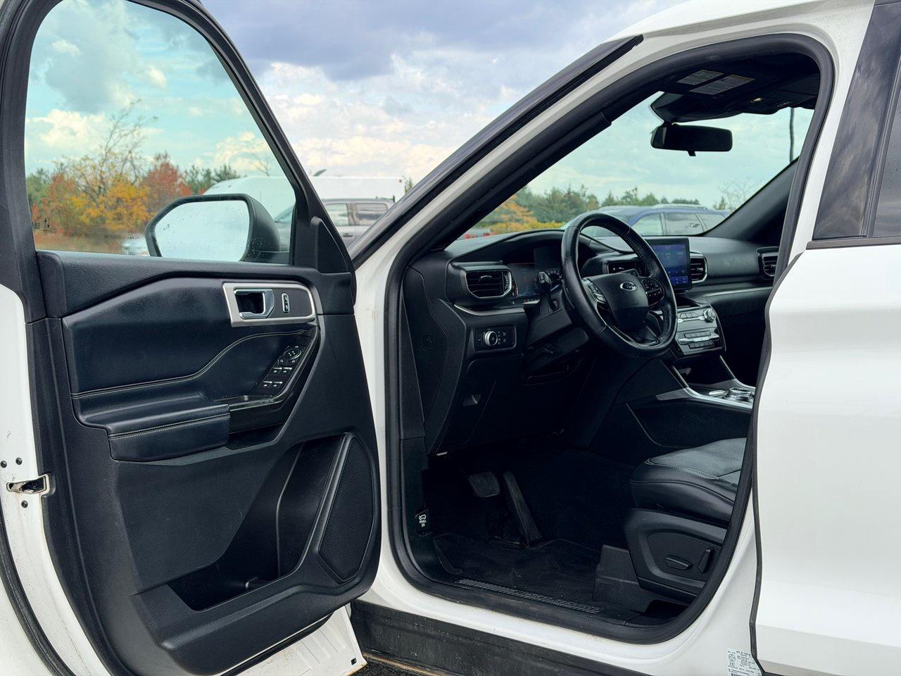 2020 Ford Explorer XLT Photo