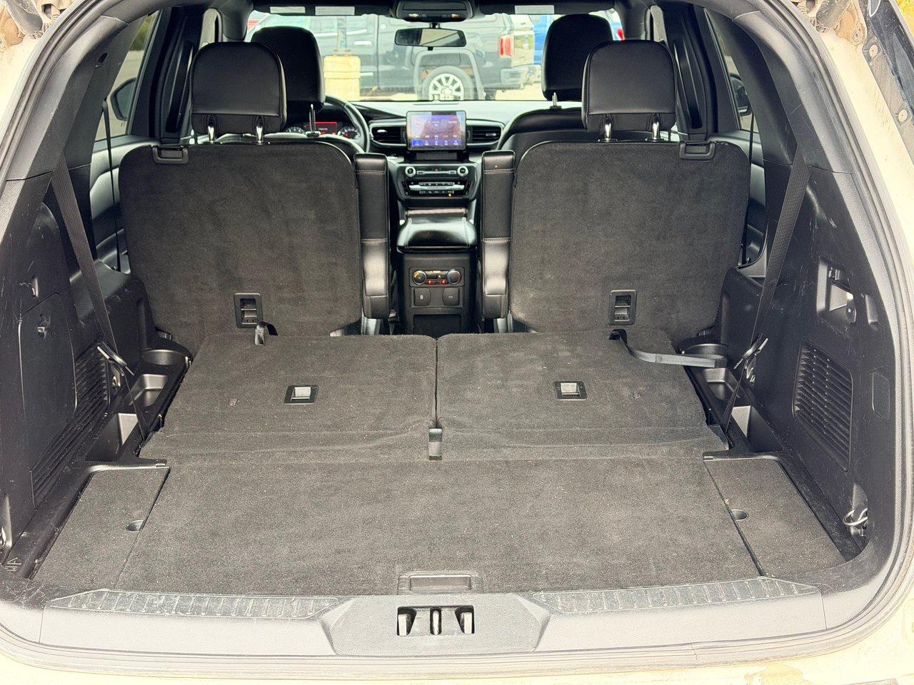 2020 Ford Explorer XLT Photo