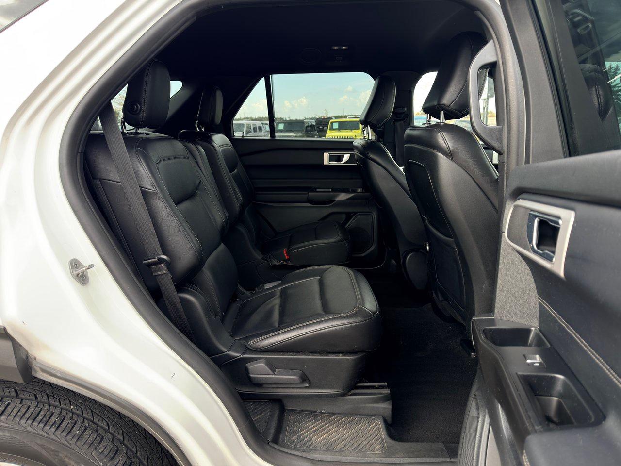 2020 Ford Explorer XLT Photo