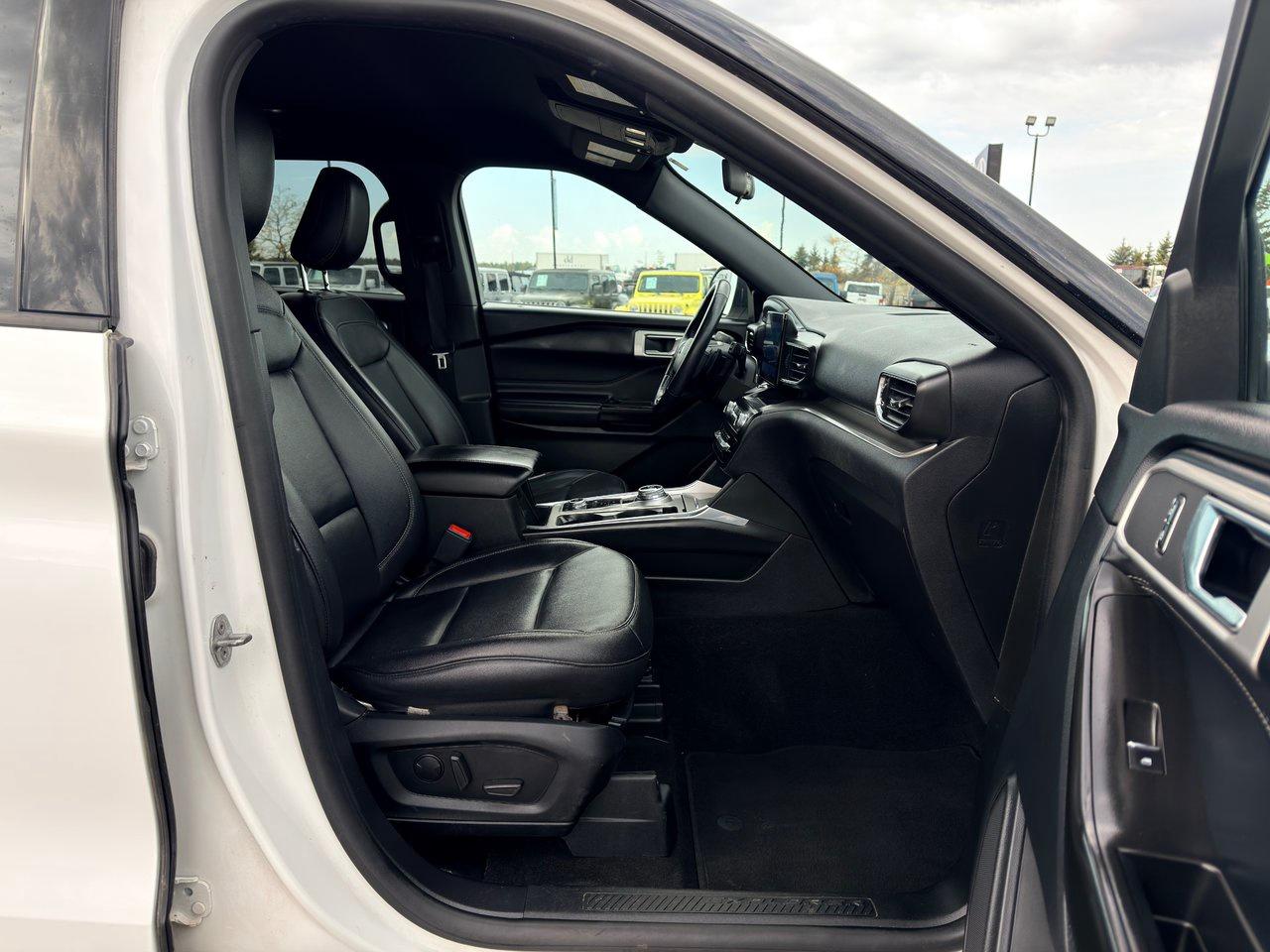 2020 Ford Explorer XLT Photo