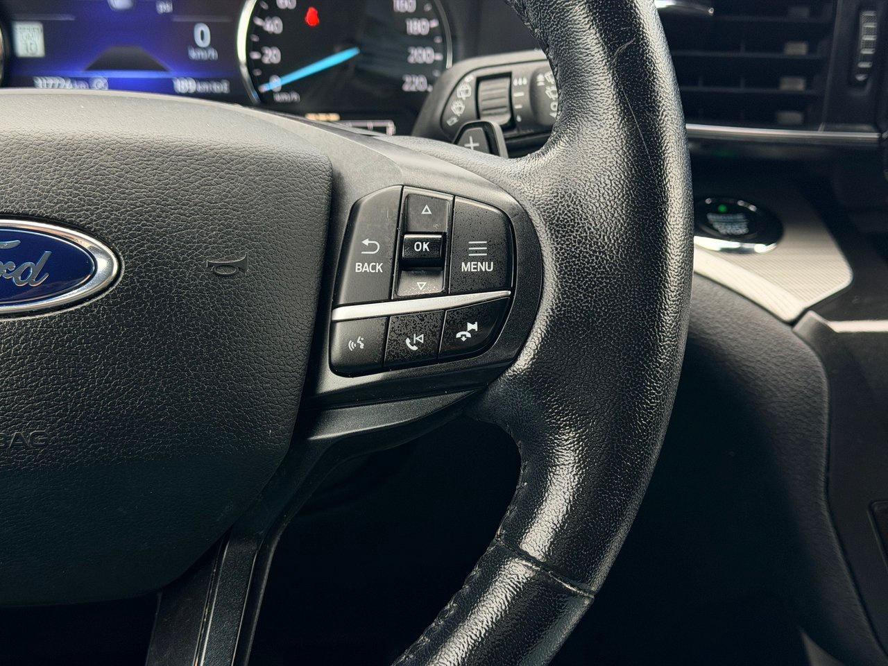2020 Ford Explorer XLT Photo