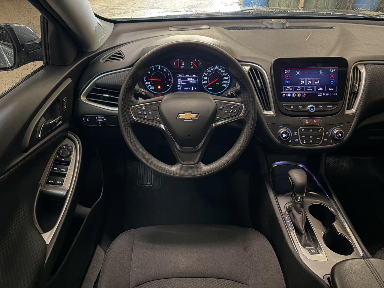 2023 Chevrolet Malibu LT Photo